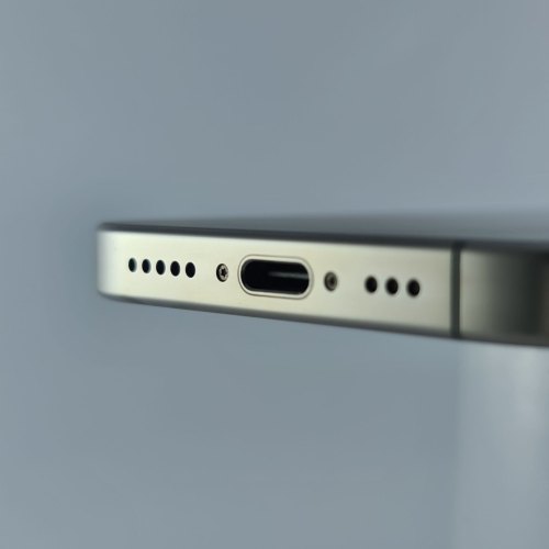 Смартфон Apple iPhone 16 Pro 512 GB Natural Titanium USED **