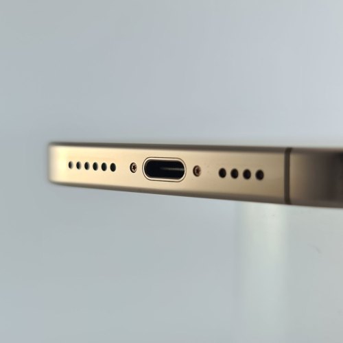 Смартфон Apple iPhone 16 Pro Max 256 GB Desert Titanium USED **