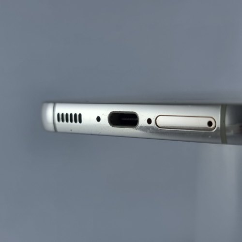 Смартфон Samsung Galaxy S23 256 GB Beige USED **