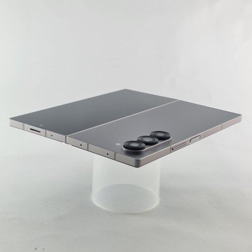 Смартфон Samsung Galaxy Z Fold 6 512 GB Silver Shadow USED **