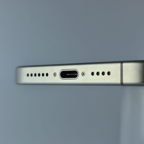 Смартфон Apple iPhone 15 Pro Max 256 GB Natural Titanium USED **