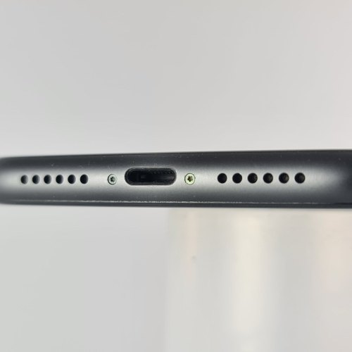 Смартфон Apple iPhone 11 64 GB Black USED **