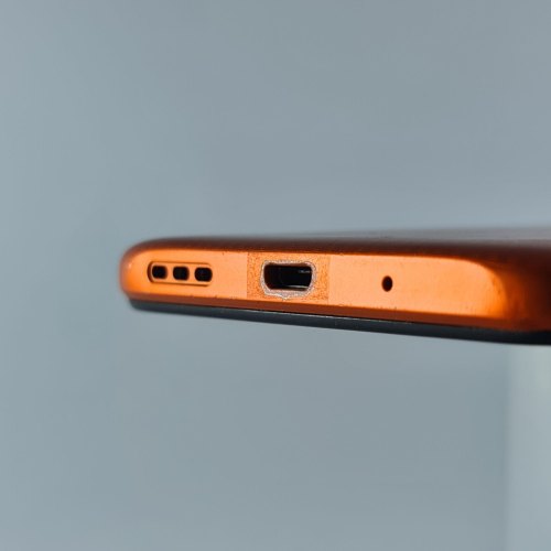 Смартфон Xiaomi Redmi 9C 64 GB Sunrise Orange USED **