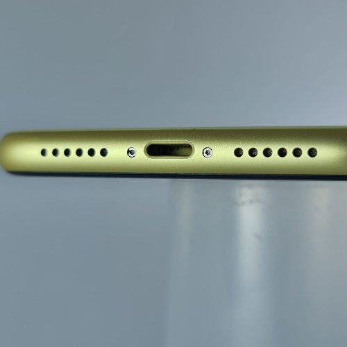 Смартфон Apple iPhone 11 128 GB Yellow USED **