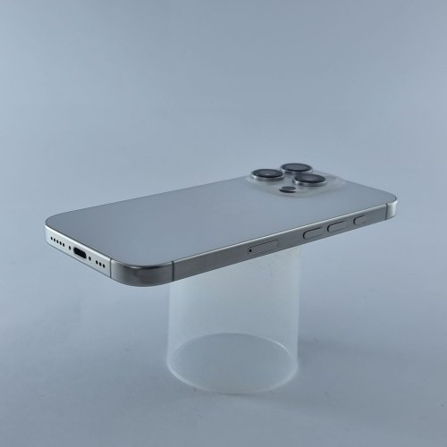 Смартфон Apple iPhone 16 Pro  512 GB White Titanium USED **