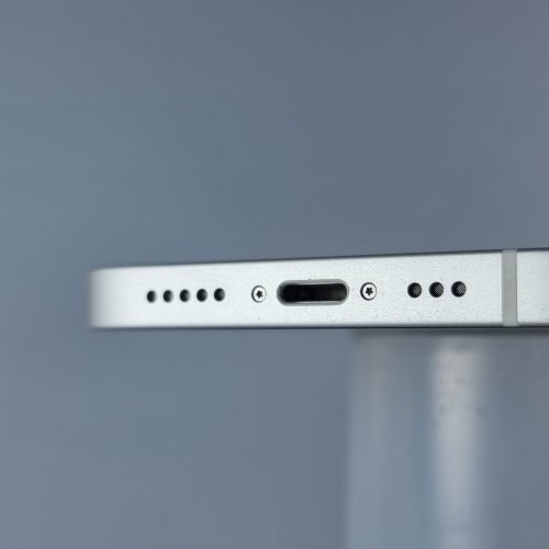 Смартфон Apple iPhone 12 128 GB White USED **