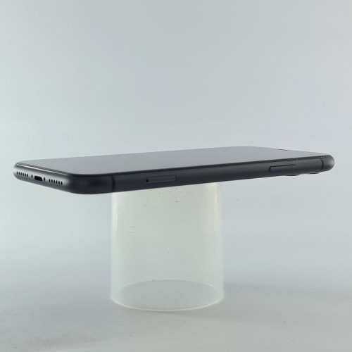 Смартфон Apple iPhone 11 64 GB Black USED **