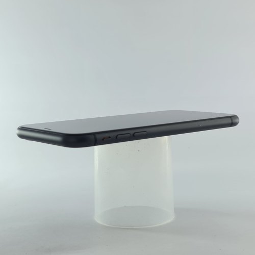 Смартфон Apple iPhone 11 64 GB Black USED **