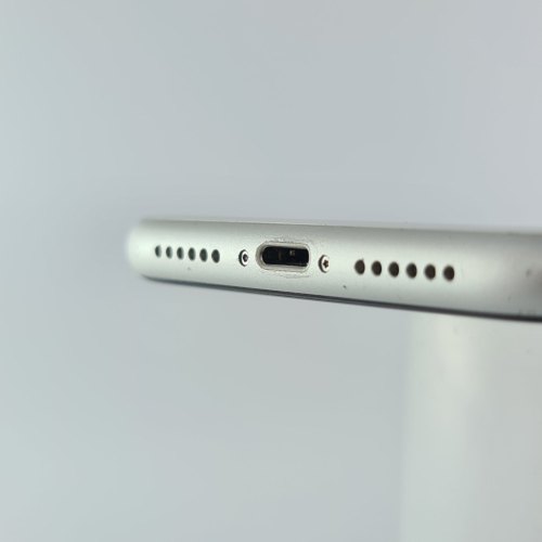 Смартфон Apple iPhone Xr 128 GB White USED **