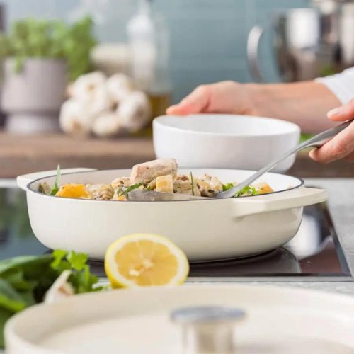 Сотейник чавунний KitchenAid, 26см, 2.77л, з кришкою, мигдальний крем (CC009010-001)