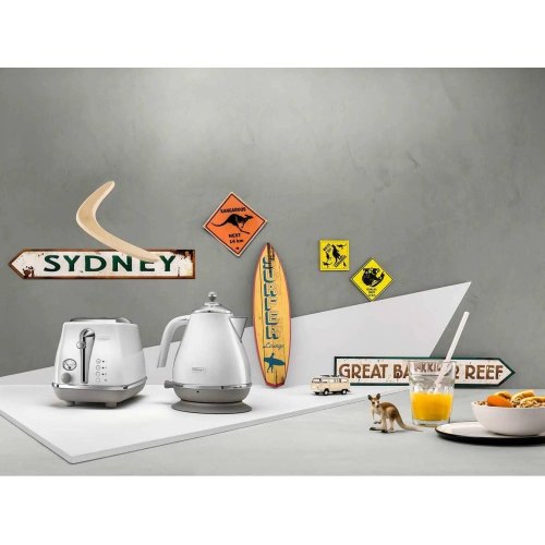 Електрочайник DeLonghi KBOC 2001 W (210110117)