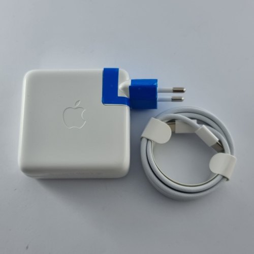 Ноутбук Apple MacBook Pro 13 with Touch Bar Intel Core i7, 16 GB, 256 GB, Space Gray USED ** (2BZ0W4000RH00501)