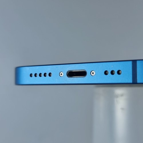Смартфон Apple iPhone 13 256 GB Blue USED **