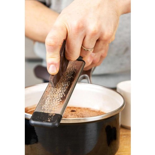 Тертка для спецій KitchenAid Coreline, 31.7см, з чохлом, кремова (KAG321OHACE)