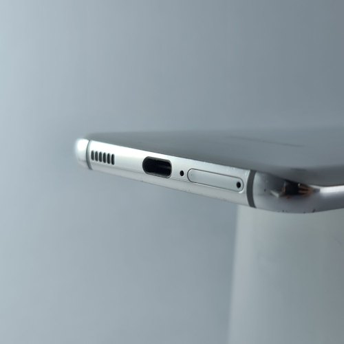 Смартфон Samsung Galaxy S21  128 GB Phantom White USED **