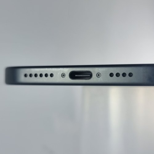 Смартфон Apple iPhone 15 Plus 128 GB Black USED **