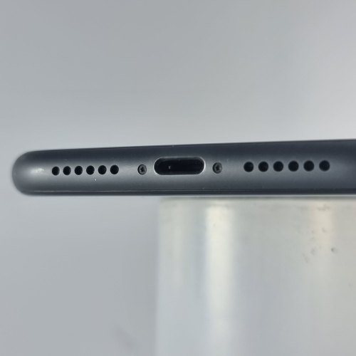 Смартфон Apple iPhone 11 128 GB Black USED **