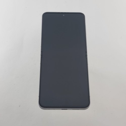 Смартфон Samsung Galaxy Z Flip 6 512 GB Silver Shadow USED **
