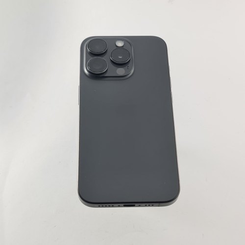 Смартфон Apple iPhone 15 Pro 128 GB Black Titanium USED **