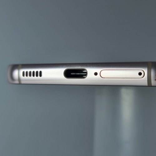 Смартфон Samsung Galaxy S22 128 GB Pink USED **