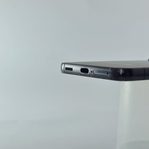 Смартфон Samsung Galaxy S22 128 GB Phantom Black USED **