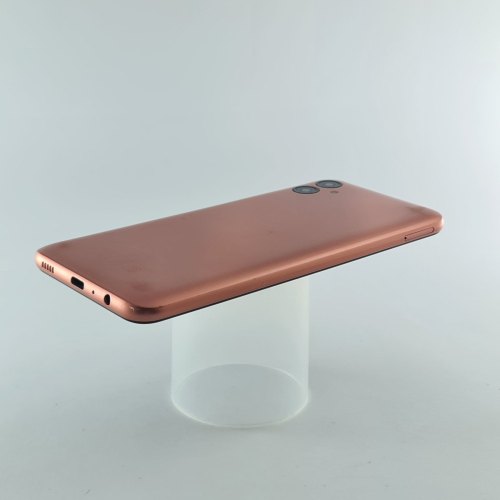 Смартфон Samsung Galaxy A04e 64 GB Copper USED **