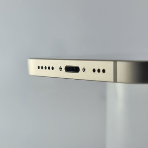 Смартфон Apple iPhone 13 128 GB Starlight USED **