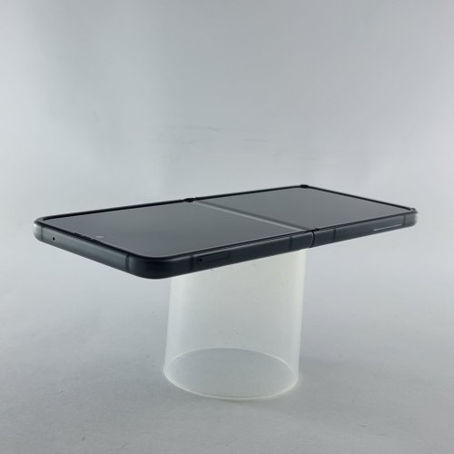 Смартфон Samsung Galaxy Flip 3 128 GB Green USED **