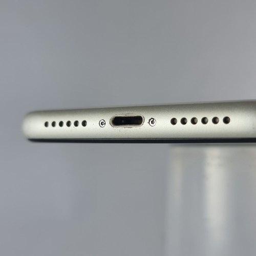 Смартфон Apple iPhone 11 64 GB White USED **