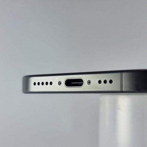 Смартфон Apple iPhone 16 Pro 256 GB Black Titanium USED **