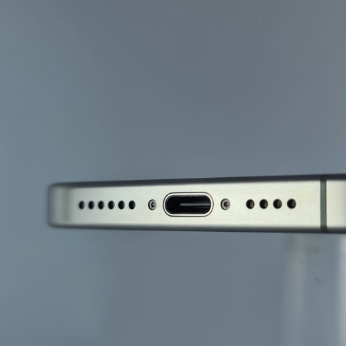 Смартфон Apple iPhone 15 Pro Max 256 GB Natural Titanium USED **