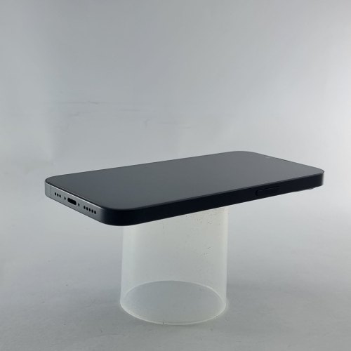 Смартфон Apple iPhone 13 128 GB Midnight USED **