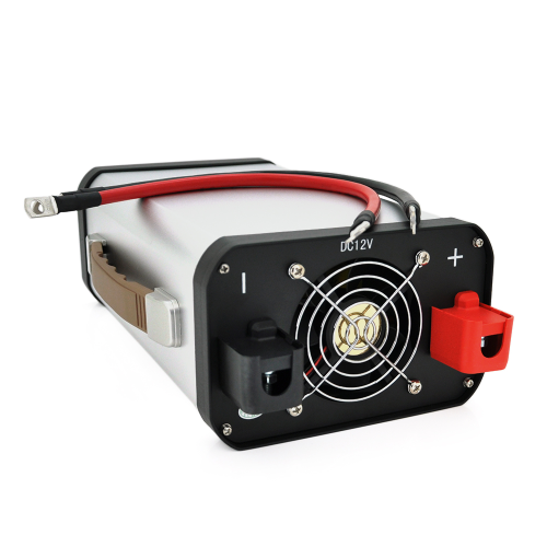 Інвертор напруги Voltronic AEV6500W, 3000W, 12/220V, з апроксимованою синусоїдою, 2 універсальні розетки, 2xUSB (DC 5V/2.4A), клемні дроти, BOX