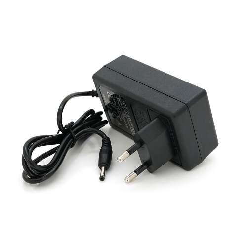 Імпульсний адаптер живлення Voltronic XS-1230, 12В, 3А, 36Вт, штекер 3.5x1.35, довжина 0.9м